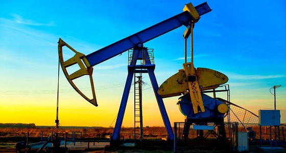 تراجع أسعار النفط في ظل ارتفاع الدولار