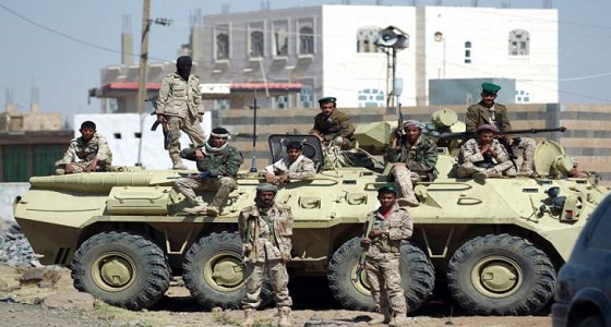 الجيش اليمني يقصف تجمعات مليشيا الحوثي الإيرانية في البيضاء
