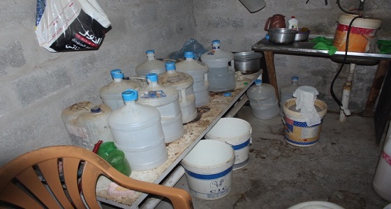 ” شرطة القصيم ” تلقي القبض على 4 وافدين امتهنوا تصنيع وترويج الخمور