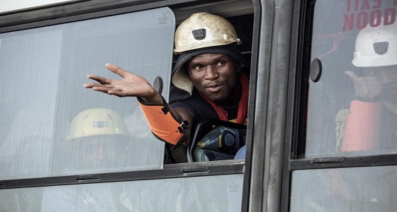 احتجاز عمال &#8221; تحت الأرض &#8221; في جنوب أفريقيا