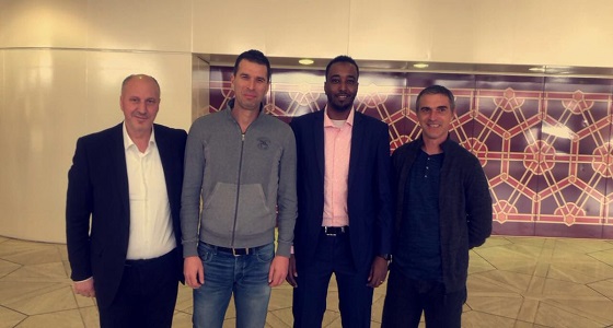 وصول ألكسندر أليتش مدرب الرائد الجديد إلى الرياض