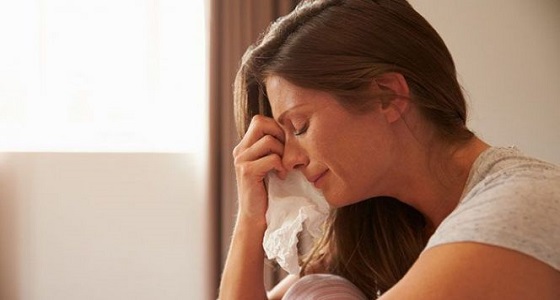 أخصائية نفسية تكشف سر بكاء المرأة خلال العلاقة الزوجية