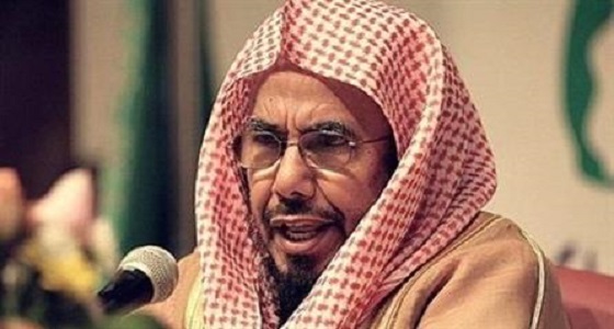 بالفيديو.. الشيخ المطلق يروي تفاصيل زيارة مدير التعليم على ” حمار “