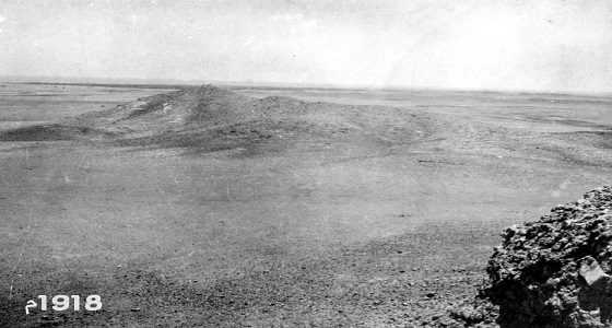 بالصور.. إطلالة نادرة من جبل أبو مخروق “حي الملز” حاليا عام 1918