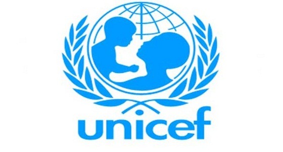 اليونيسيف تحذر من استخدام الأطفال للإنترنت
