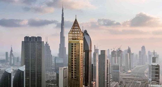 &#8221; دبي &#8221; تفتتح أطول فندق في العالم بارتفاع 356 مترا