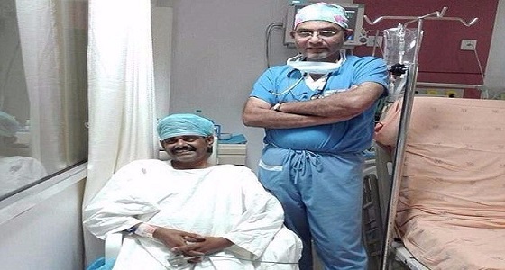 بالفيديو.. رجل يعيش بقلبين بسبب مشاكل أثناء عملية جراحية
