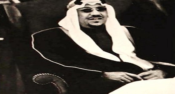 صورة نادرة للملك سعود خلال زيارته لـ &#8221; القيصومة &#8220;