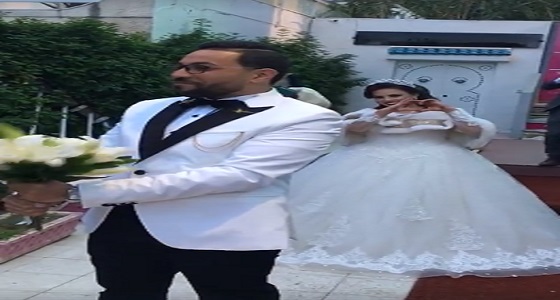 بالفيديو.. رد فعل غير متوقع لشاب لحظة خروج عروسه من الكوافير