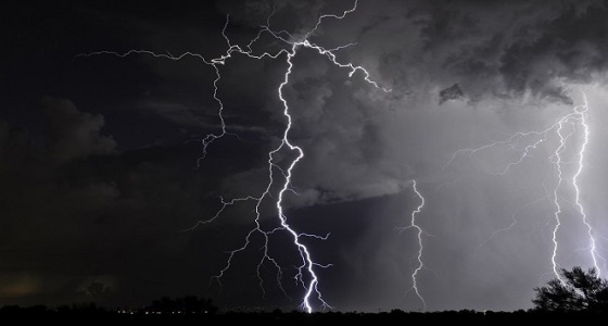 إنذار بوجود سحب رعدية على الباحة