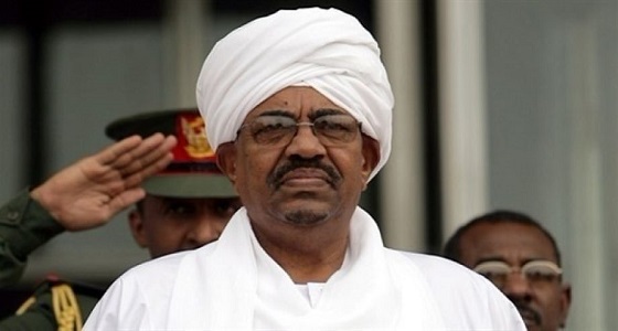 الرئيس السوداني يتعهد بضرب كل فاسد ومتآمر