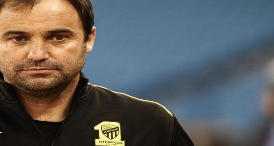 سييرا أقدم مدربين الموسم الجاري بعد حسم التجديد له