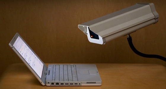 ألمانيا تحذر: تطبيقات التعارف والدردشة لا تحمي الخصوصية