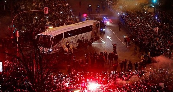 بالصور.. شرطة مدريد تشكل دروعًا قبل مواجهة سان جيرمان