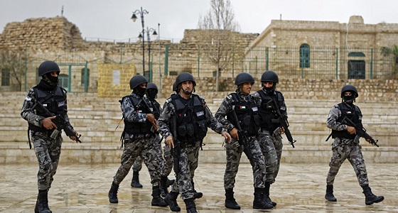 الأردن تحبط مخططا إرهابيا لتهريب متطرفين عبر الحدود السورية والعراقية