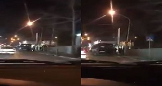 بالفيديو.. انتشار عناصر أمنية مسلحة في شوارع إيران لمنع تجمعات المُحتجين