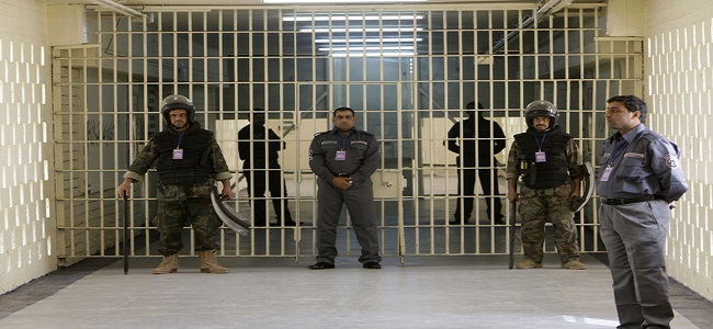 ” مكافحة الإرهاب العراقي ” يسلم معتقلين داعشيين للمحاكمة