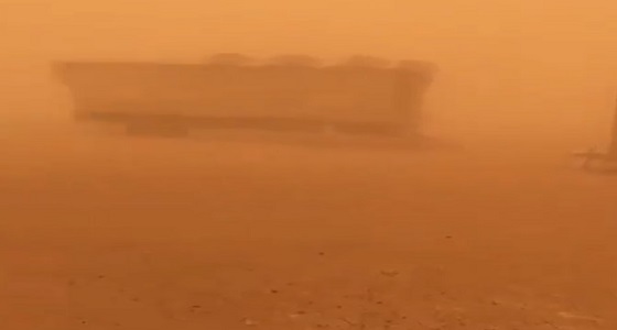 بالفيديو.. موجة من الغبار والطقس السيئ تجتاح الكويت