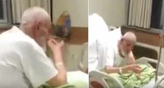 بالفيديو.. لقطات مؤثرة لمسن يتوهم &#8221; الوضوء &#8221; على فراش المرض
