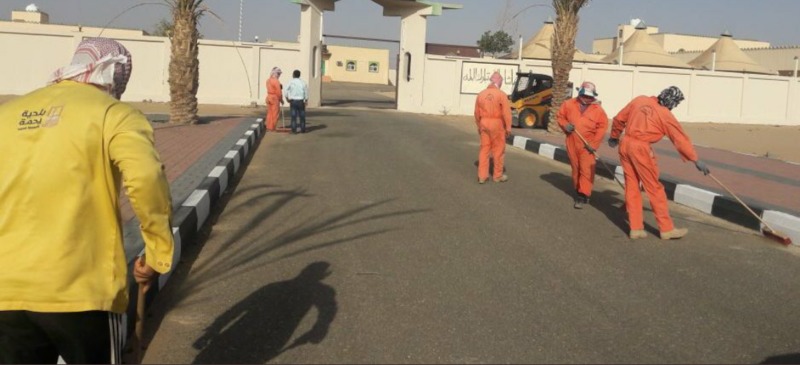 بلدية يدمة تستنفر كل طاقاتها لإزالة الأتربة