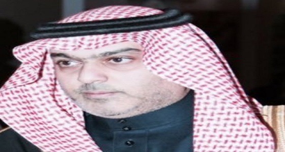 رئيس نادي النصر يقدم التعازي لمسؤول الاستثمار لوفاة والدته