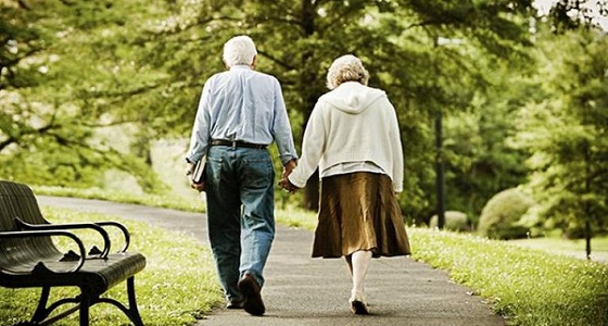 أسباب اضطرابات المشي لدي المسنين وكيفية علاجها
