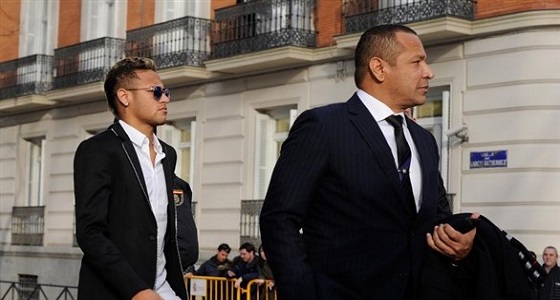 والد نيمار بعد هزيمة سان جيرمان: الحرب مستمرة