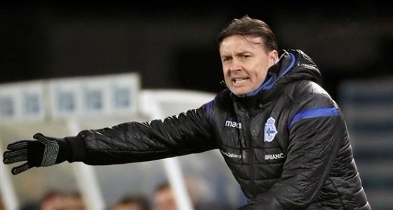 إقالة مدرب ديبورتيفو لا كورونيا بعد الهزيمة أمام ريال سسوسييدا