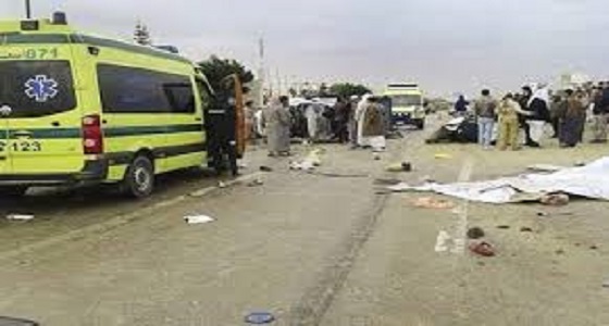 مقتل وإصابة العشرات في حادث تصادم عدة سيارات بمصر