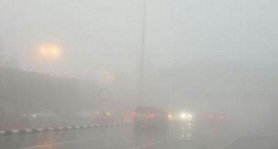 تحذير من ” الأرصاد ” لقائدي المركبات من تدني الرؤية في الطائف