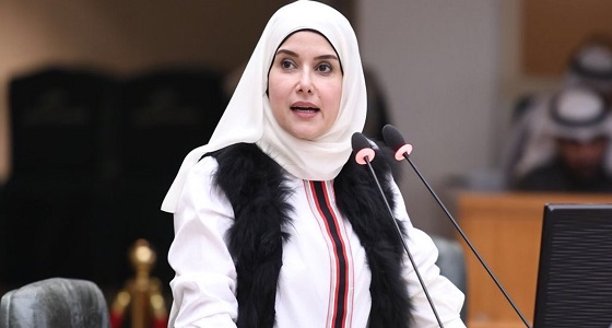 حجاب وزيرة الإسكان الكويتية يثير جدلا واسعا