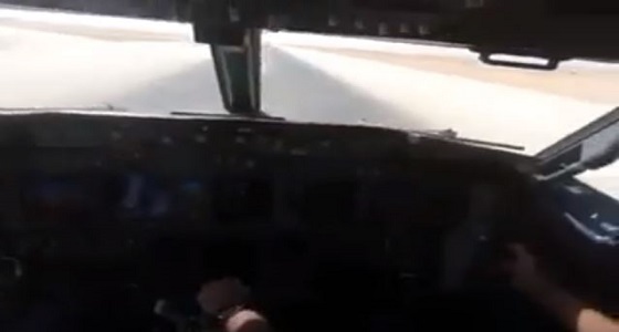 بالفيديو.. هبوط أول طائرة عراقية في مطار الرياض