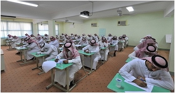 جامعة الإمام تواجه اتهامات بتعجيز الطلاب في اختبار منعت فيه الآلة الحاسبة