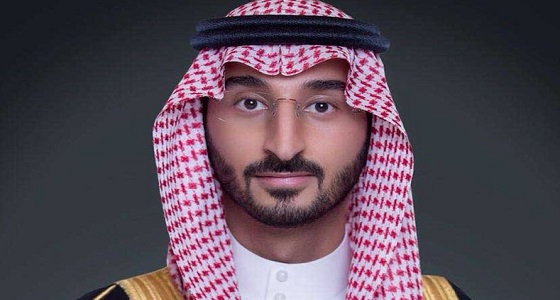 عبدالله بن بندر ينقل تعازي القيادة لذوي الشهيد فهد الشمراني