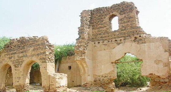 تداول صور لبقايا قلعة &#8221; دار النصر &#8221; التاريخية.. ومغردون يطالبون بترميمها