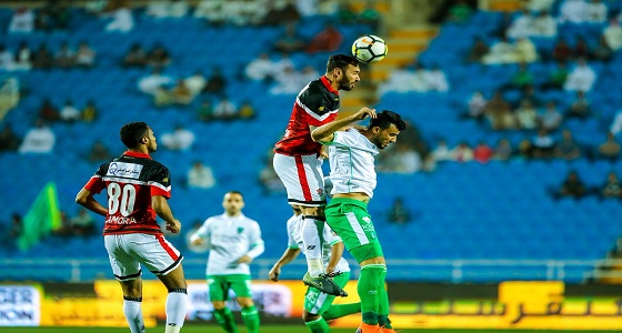 الأهلي يهزم الرائد بثلاثية نظيفة