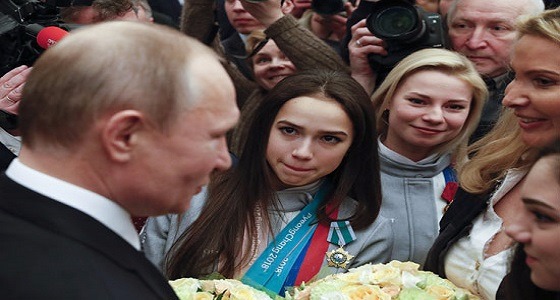 بوتين يستقبل أبطال الأولمبياد الروس فى حفل رسمى بالكرملين