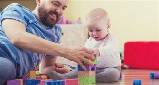 دراسة: شبه الطفل لوالده يؤثر على صحته