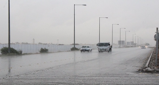 هطول أمطار غزيرة على طريقي &#8221; السيل وينبع &#8220;