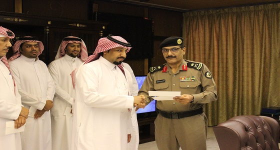 شرطة الرياض تكرم الضباط والأفراد المتميزين في البحث الجنائي