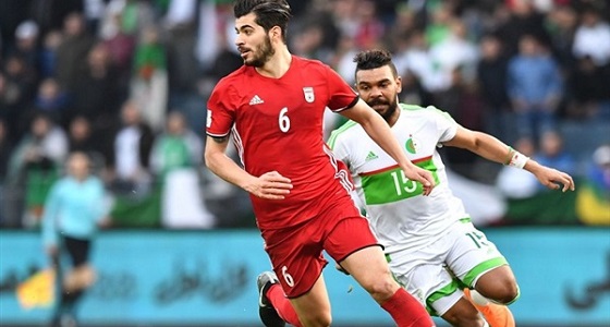 بالفيديو.. إيران تفوز على الجزائر بثنائية