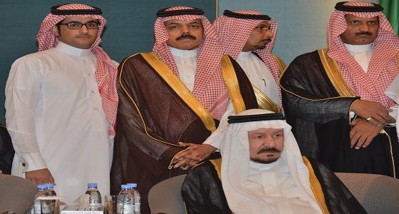 الأمير ممدوح بن عبدالعزيز يحتفل بزواج حفيده الأمير عبدالعزيز بن مقرن