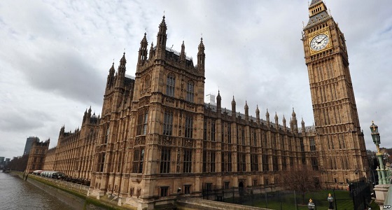 بريطانيا: العثور على طرد مشبوه في مبنى البرلمان