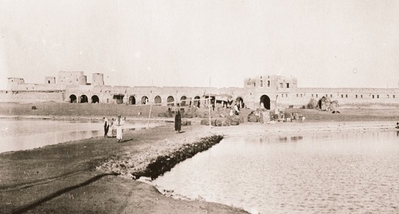 صورة نادرة لميناء العقير التاريخي قبل 100 عام