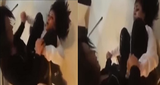 فيديو لفتاة تنزع ملابس أخرى بعد شجار عنيف