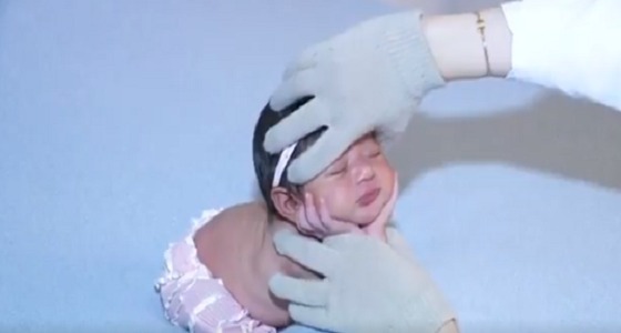 بالفيديو.. &#8221; إسراء المرزوق &#8221; تتخلى عن وظيفتها لتصوير حديثي الولادة