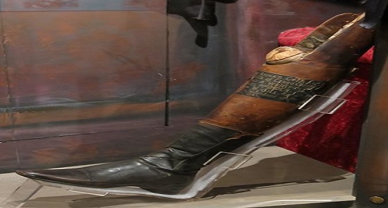 رئيس مكسيكي يودع ساقه المبتورة بـ &#8221; جنازة رسمية &#8220;