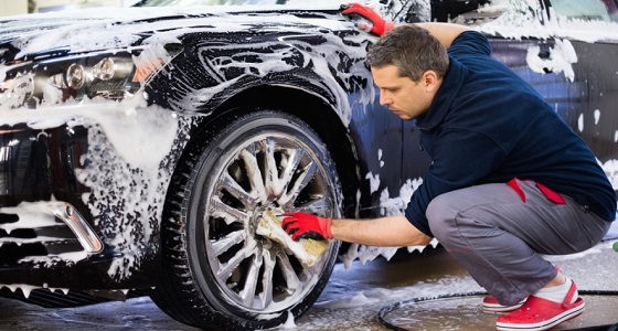 5 إرشادات عند غسل السيارة تجنبك التعرض للحوادث