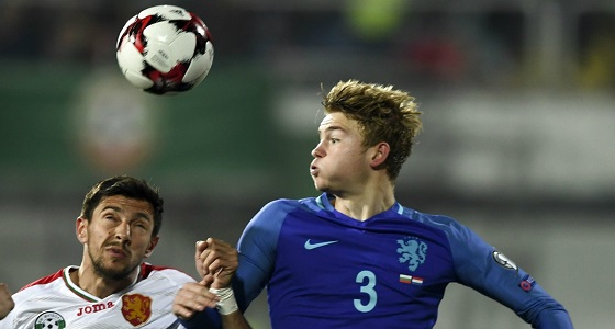 دي ليخت على رادار برشلونة