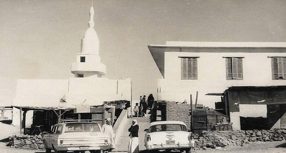 صورة نادرة لمسجد القبلتين بالمدينة المنورة